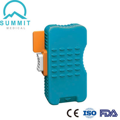 Dispositivo sterile per l' incisione del tallone del neonato con lama microchirurgica